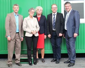 v.r.n.l.: Volker Römer, Thomas Gosmann, Petra Crone (MdB), Bürgermeisterkandidatin Angelika König, Jörg Baranek